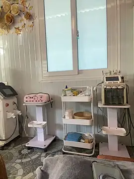 Snapshot of Phale2x chatting on 11/25/25, 01:16 Phale2x online show from 11/25/25, 01:16