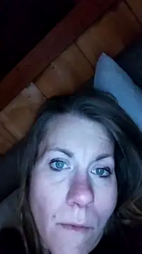 Snapshot of faithfulchic chatting on 10/18/25, 10:10 faithfulchic online show from 10/18/25, 10:10