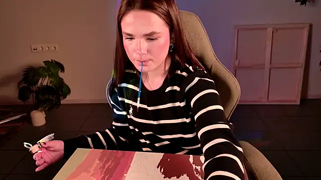 Snapshot of May_Bloom chatting on 11/06/25, 10:49 May Bloom online show from 11/06/25, 10:49