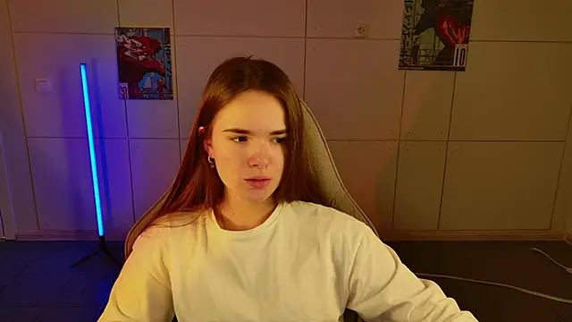 Snapshot of May_Bloom chatting on 11/11/25, 09:20 May Bloom online show from 11/11/25, 09:20