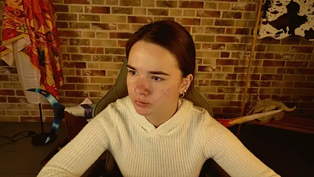 Snapshot of May_Bloom chatting on 11/12/25, 05:19 May Bloom online show from 11/12/25, 05:19