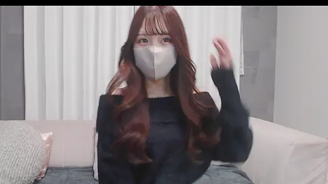 Snapshot of LOVE_MIREI_LOVE chatting on 10/22/25, 12:49 LOVE MIREI LOVE online show from 10/22/25, 12:49