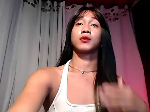 taylaxuxu online show from 07/14/26, 09:03