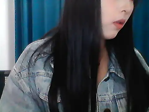 zxcvbnmqwas213 online show from 10/19/25, 03:01