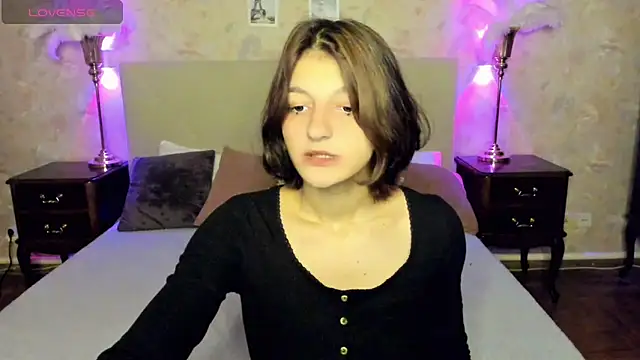 Snapshot of A_Skyy chatting on 11/06/25, 08:43 A Skyy online show from 11/06/25, 08:43