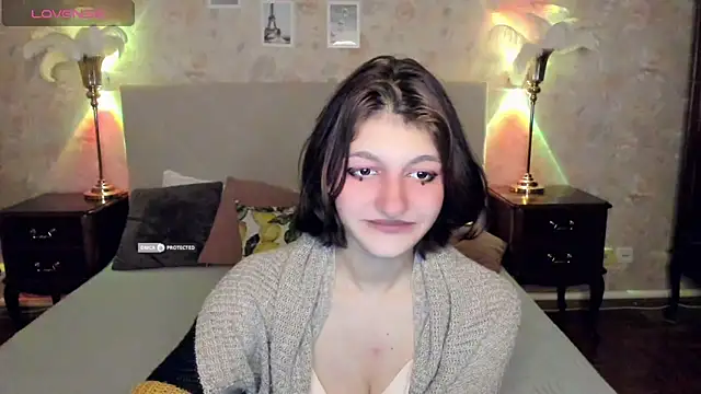 Snapshot of A_Skyy chatting on 11/08/25, 08:40 A Skyy online show from 11/08/25, 08:40