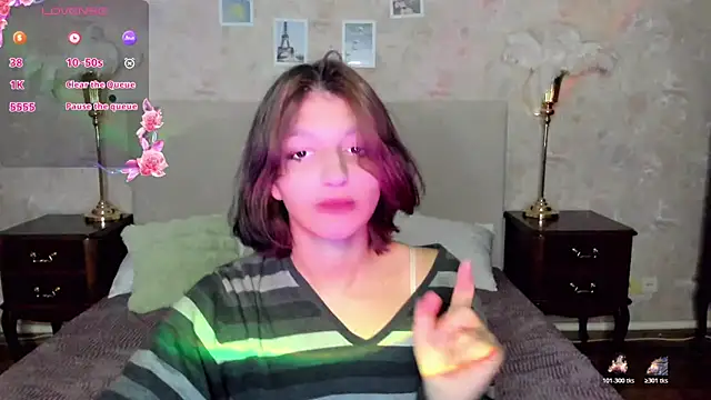 Snapshot of A_Skyy chatting on 11/19/25, 08:31 A Skyy online show from 11/19/25, 08:31