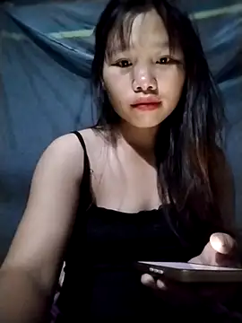 Snapshot of linh-miu99 chatting on 10/29/25, 03:36 linh-miu99 online show from 10/29/25, 03:36