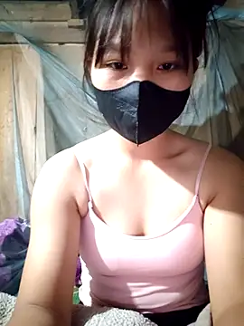 Snapshot of linh-miu99 chatting on 11/23/25, 02:00 linh-miu99 online show from 11/23/25, 02:00