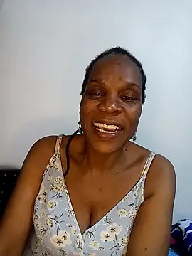 Snapshot of Hotcougar chatting on 10/24/25, 06:04 Hotcougar online show from 10/24/25, 06:04