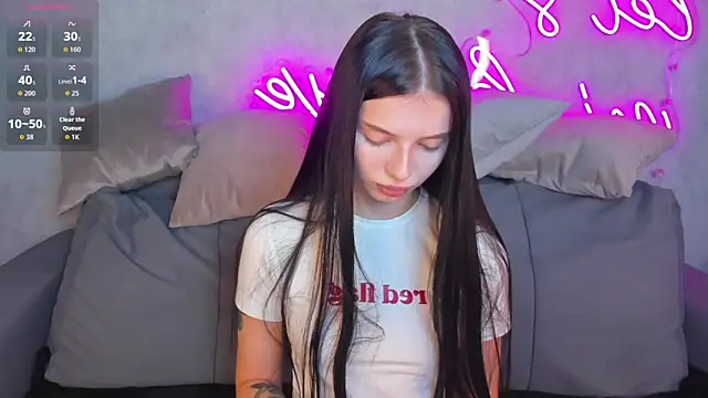 Eva Mayers online show from 11/10/25, 01:04