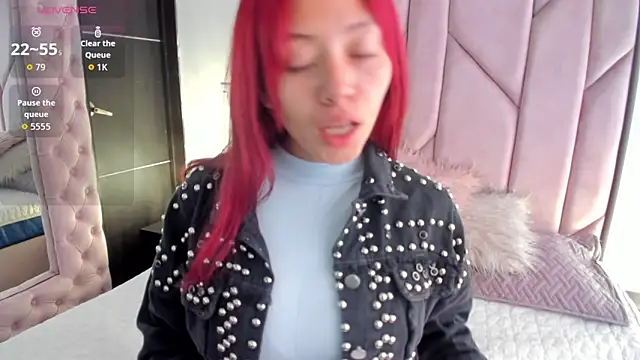 Snapshot of melanie_roux__ chatting on 11/05/25, 11:54 melanie roux online show from 11/05/25, 11:54