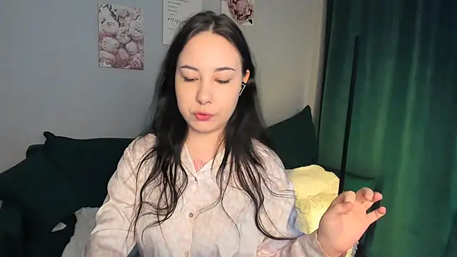 AU RO RA online show from 10/20/25, 09:32