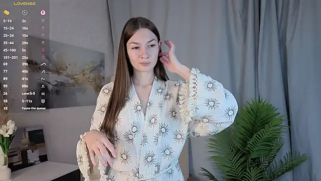 LeishaBeauman online show from 10/20/25, 04:07