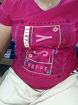 Snapshot of Tamil_Rani03 chatting on 12/05/25, 04:03 Tamil Rani03 online show from 12/05/25, 04:03