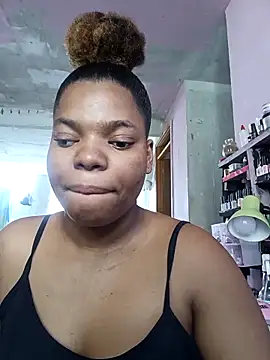 Snapshot of Kailyyhot chatting on 11/17/25, 07:52 Kailyyhot online show from 11/17/25, 07:52