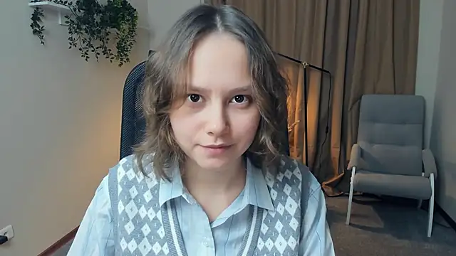 Snapshot of DenaDubberly chatting on 10/21/25, 02:18 DenaDubberly online show from 10/21/25, 02:18