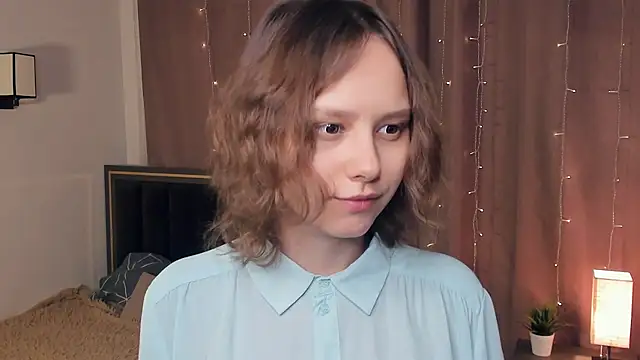 Snapshot of DenaDubberly chatting on 11/07/25, 07:14 DenaDubberly online show from 11/07/25, 07:14