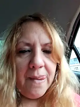 Snapshot of JennyInVegas chatting on 10/24/25, 06:48 JennyInVegas online show from 10/24/25, 06:48