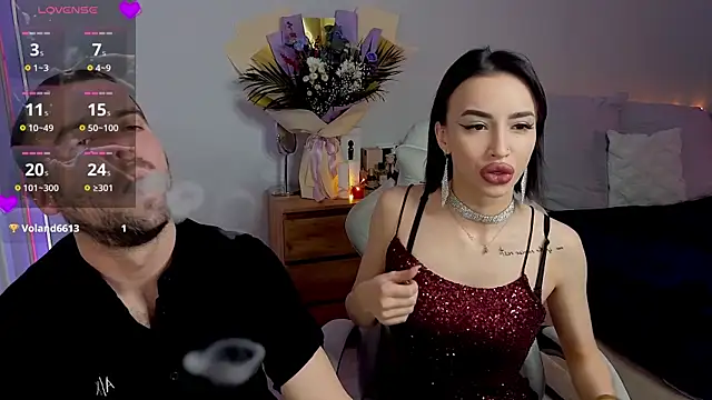 Snapshot of AdeleLaCr0ix chatting on 11/17/25, 11:16 AdeleLaCr0ix online show from 11/17/25, 11:16