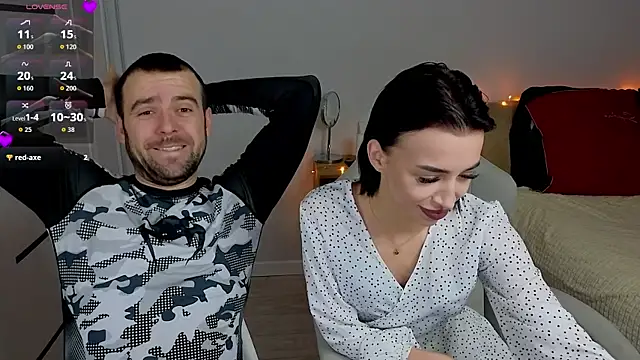 Snapshot of AdeleLaCr0ix chatting on 11/25/25, 06:19 AdeleLaCr0ix online show from 11/25/25, 06:19