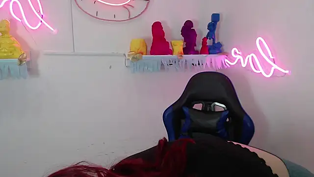 Snapshot of littlee_red chatting on 11/29/25, 08:12 littlee red online show from 11/29/25, 08:12