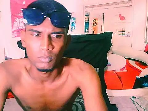 Snapshot of IndianThuggin chatting on 11/11/25, 04:12 IndianThuggin online show from 11/11/25, 04:12