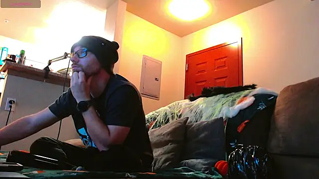 Snapshot of Sin_Lord chatting on 11/04/25, 03:38 Sin Lord online show from 11/04/25, 03:38