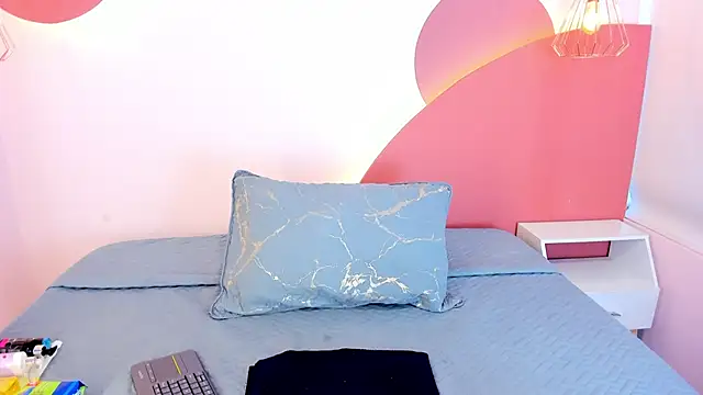 SophiaBeckerr online show from 10/30/25, 07:14