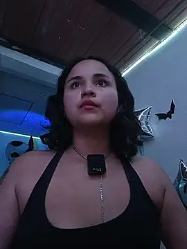 Snapshot of Ladyswap chatting on 11/04/25, 02:43 Ladyswap online show from 11/04/25, 02:43