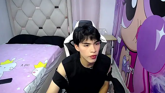 Snapshot of hyun_jin_ chatting on 10/19/25, 07:25 hyun jin  online show from 10/19/25, 07:25