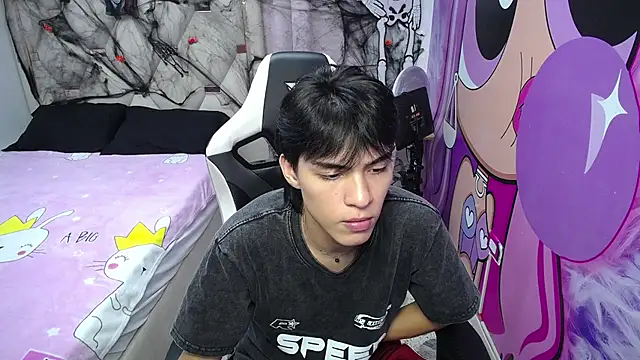 Snapshot of hyun_jin_ chatting on 10/25/25, 08:47 hyun jin  online show from 10/25/25, 08:47