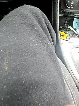 Snapshot of Sexecochon chatting on 10/31/25, 05:25 Sexecochon online show from 10/31/25, 05:25