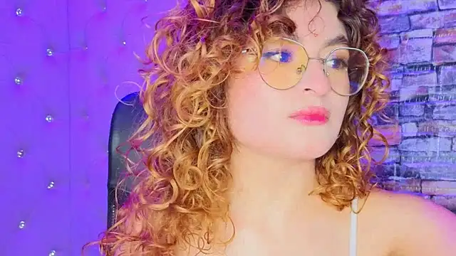 EmiliRouse  online show from 10/30/25, 11:05