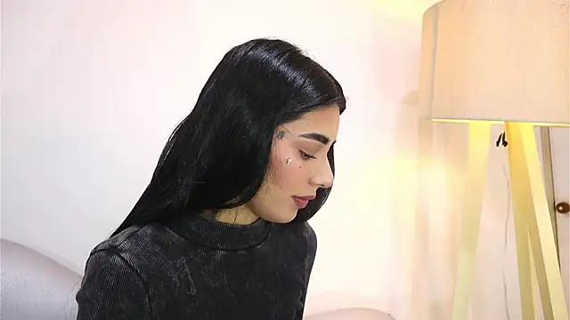 Scarlett Keller online show from 11/07/25, 03:12