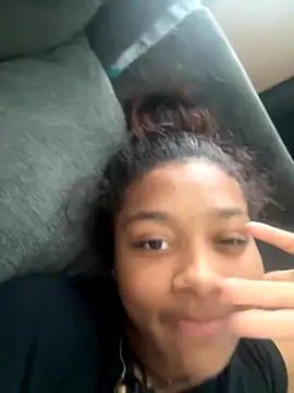 pinkkladdyyy online show from 10/21/25, 06:30