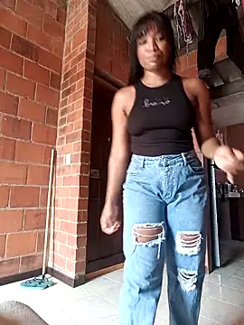 Snapshot of Kaori-Luz chatting on 12/03/25, 05:11 Kaori-Luz online show from 12/03/25, 05:11