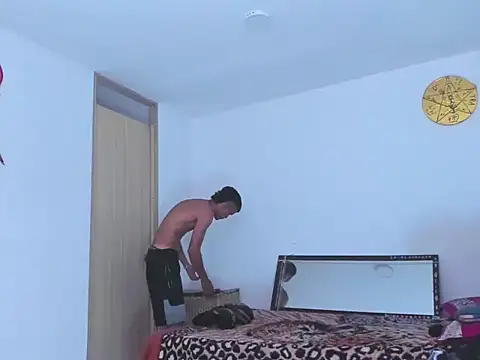 Lian-sex online show from 10/31/25, 06:53