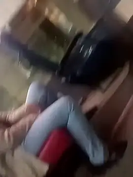 Snapshot of RNlov chatting on 10/23/25, 03:55 RNlov online show from 10/23/25, 03:55