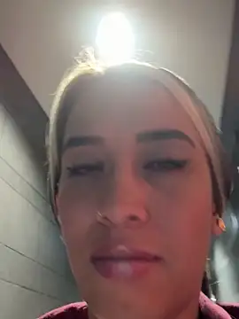 KIMBERLYPULIDO online show from 11/20/25, 06:24