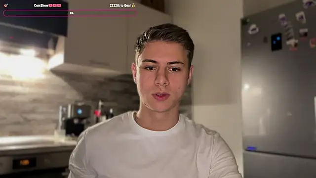 Snapshot of Lance_Belll chatting on 10/20/25, 03:56 Lance Belll online show from 10/20/25, 03:56