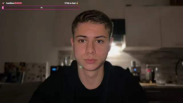 Snapshot of Lance_Belll chatting on 10/22/25, 04:51 Lance Belll online show from 10/22/25, 04:51