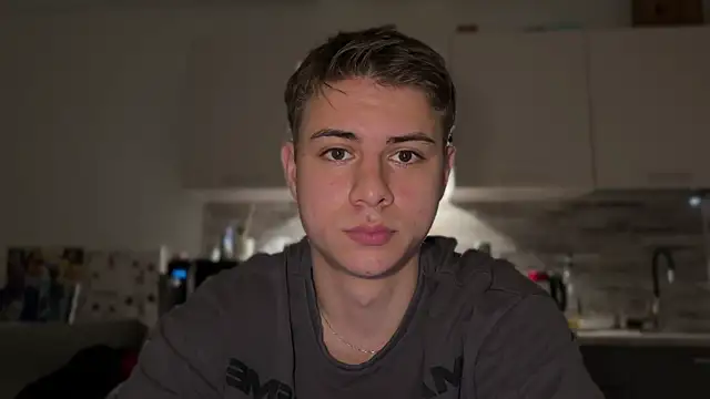 Snapshot of Lance_Belll chatting on 10/26/25, 04:46 Lance Belll online show from 10/26/25, 04:46