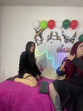 Agattha22 online show from 12/02/25, 07:57