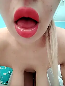 Loveyoudearxq online show from 11/15/25, 10:34