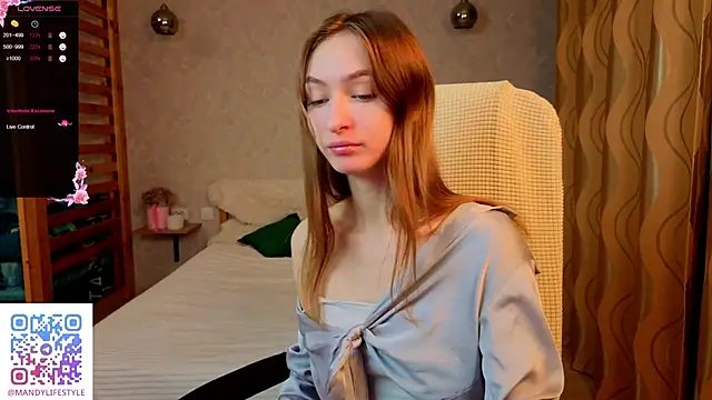 Snapshot of Candy_Mandyy chatting on 11/12/25, 02:23 Candy Mandyy online show from 11/12/25, 02:23