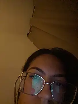 Snapshot of Casal_em_chamas chatting on 10/21/25, 10:54 Casal em chamas online show from 10/21/25, 10:54