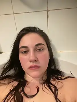 Snapshot of YourFrenchFeliciexo chatting on 10/28/25, 09:17 YourFrenchFeliciexo online show from 10/28/25, 09:17