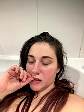 Snapshot of YourFrenchFeliciexo chatting on 11/28/25, 07:05 YourFrenchFeliciexo online show from 11/28/25, 07:05