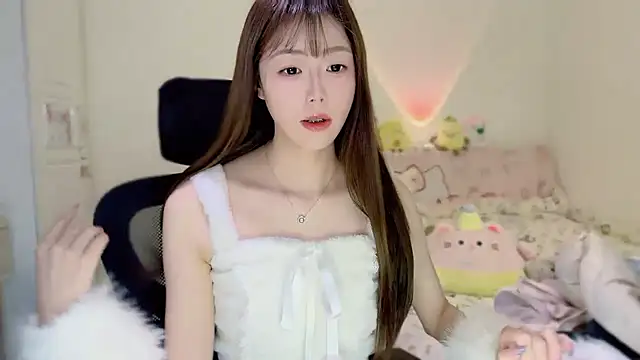 Onecutelittle online show from 11/26/25, 01:06